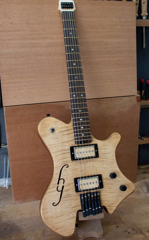 Reijaards Headless guitar, model Rogen P90's